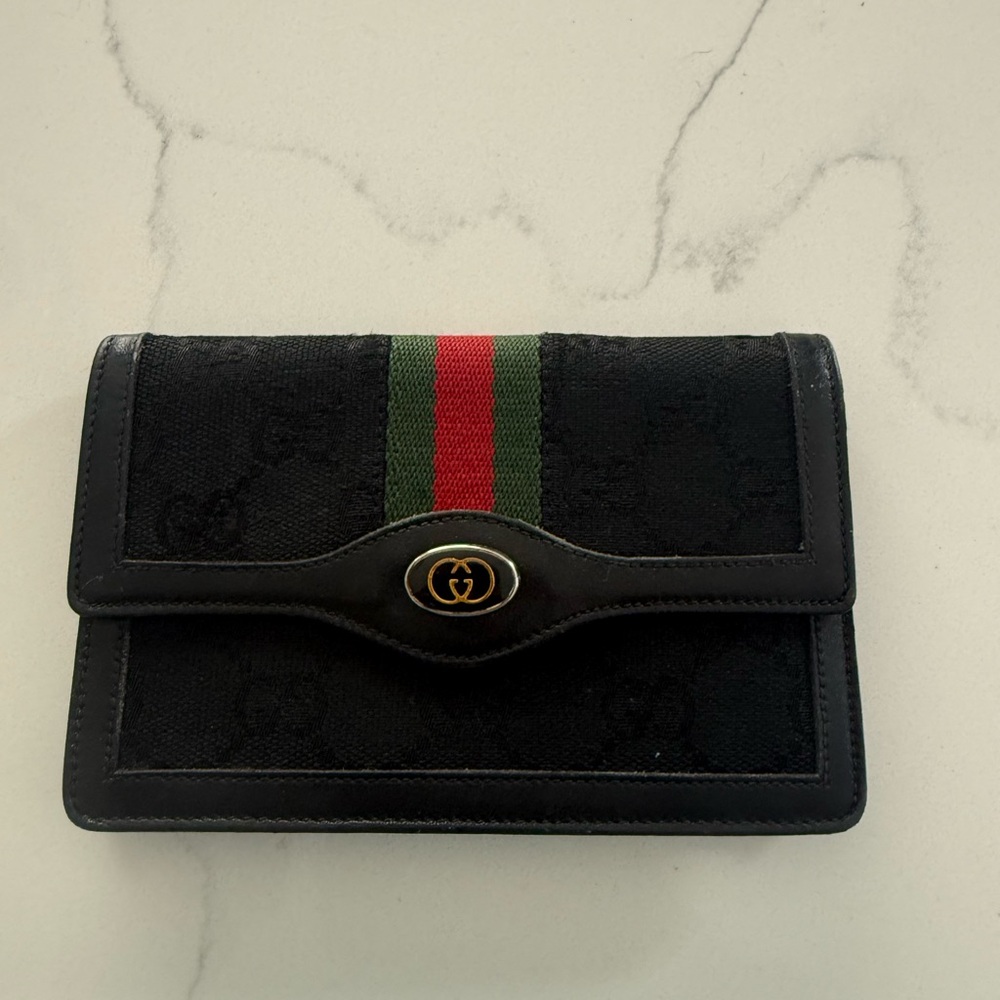 Gucci wallet/small clutch